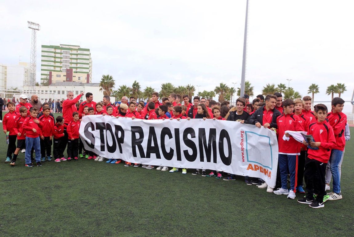 Las imágenes de la concentración de apoyo a Etienne