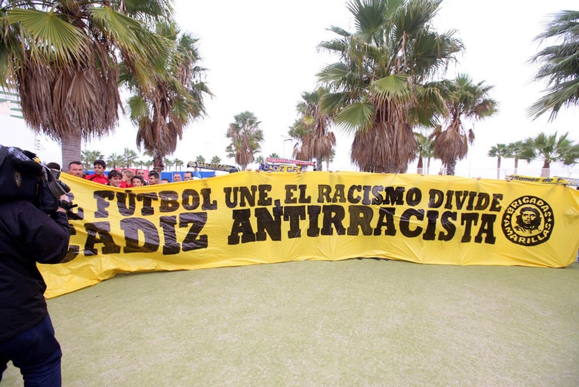 Las imágenes de la concentración de apoyo a Etienne