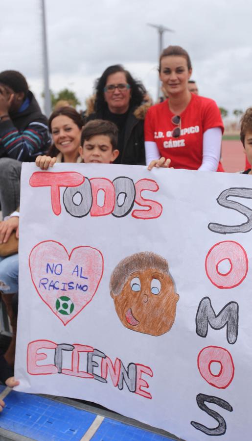 Las imágenes de la concentración de apoyo a Etienne