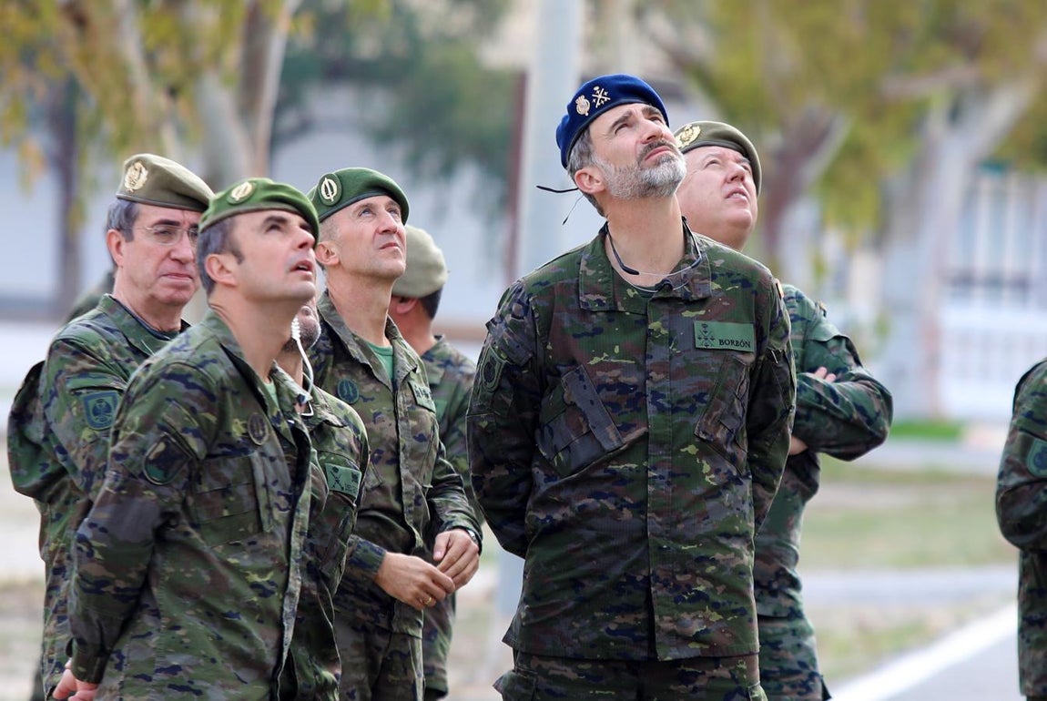 Maniobras antiterroristas con los nuevos helicópteros «Caimán». 