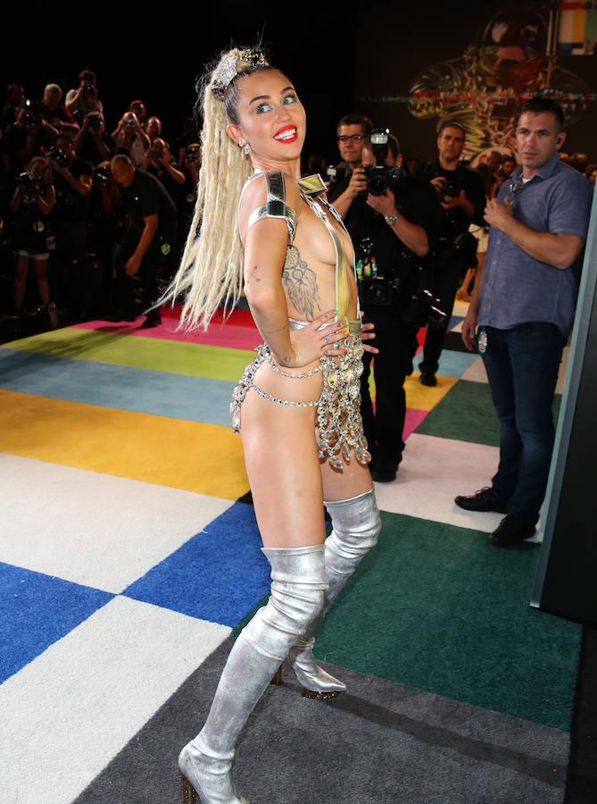 Miley &amp; Britney son las artistas que mas han ganado premios en los Teen Choice Awards