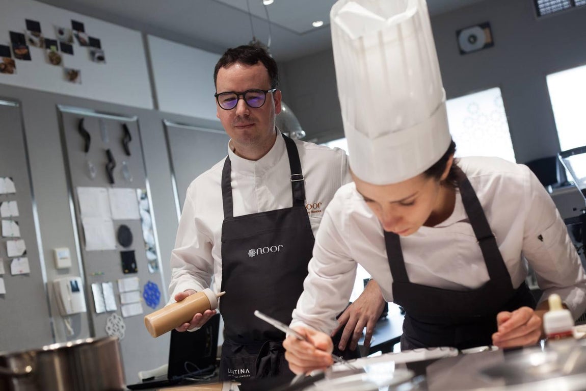 En imágenes, la celebración de Paco Morales y su equipo en Noor