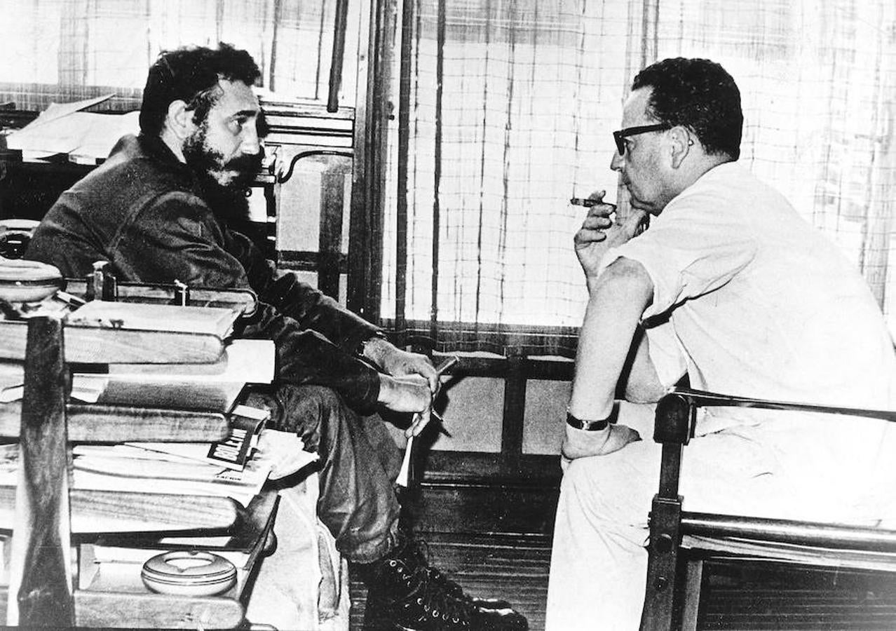 El presidente Allende y Fidel Castro en Santiago de Chile en 1972. 