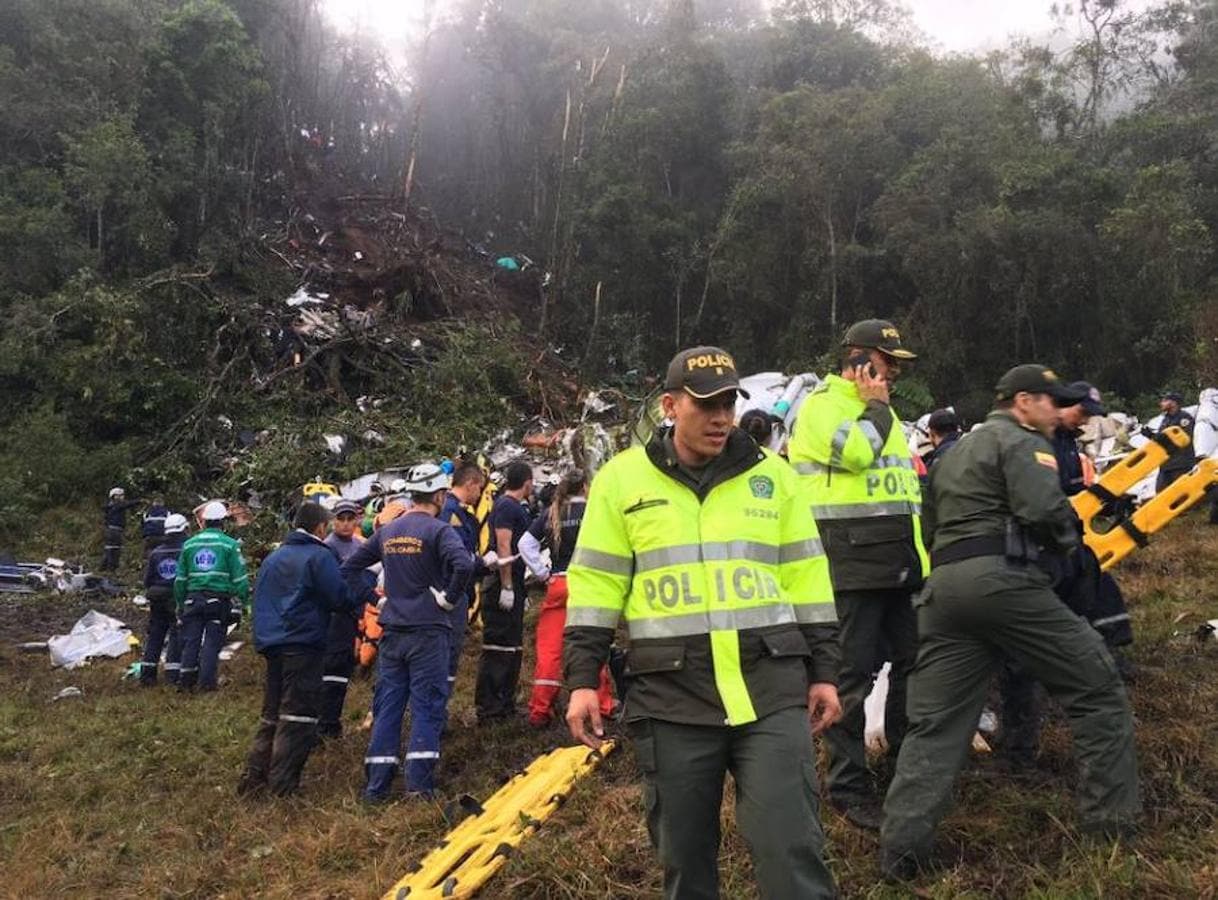El alcalde de La Ceja, Elkin Osorio, ha informado en Blu Radio de que han sido recuperados los cuerpos de 25 personas y citaba entonces cinco supervivientes