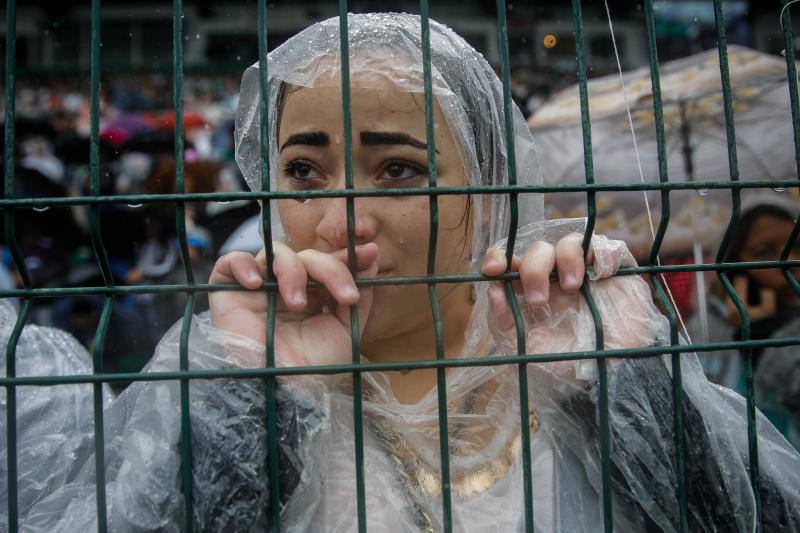 Aficionados del Chapecoense en el estadio arena Conda en Chapeco hoy, sabado 3 de diciembre de 2016. 
