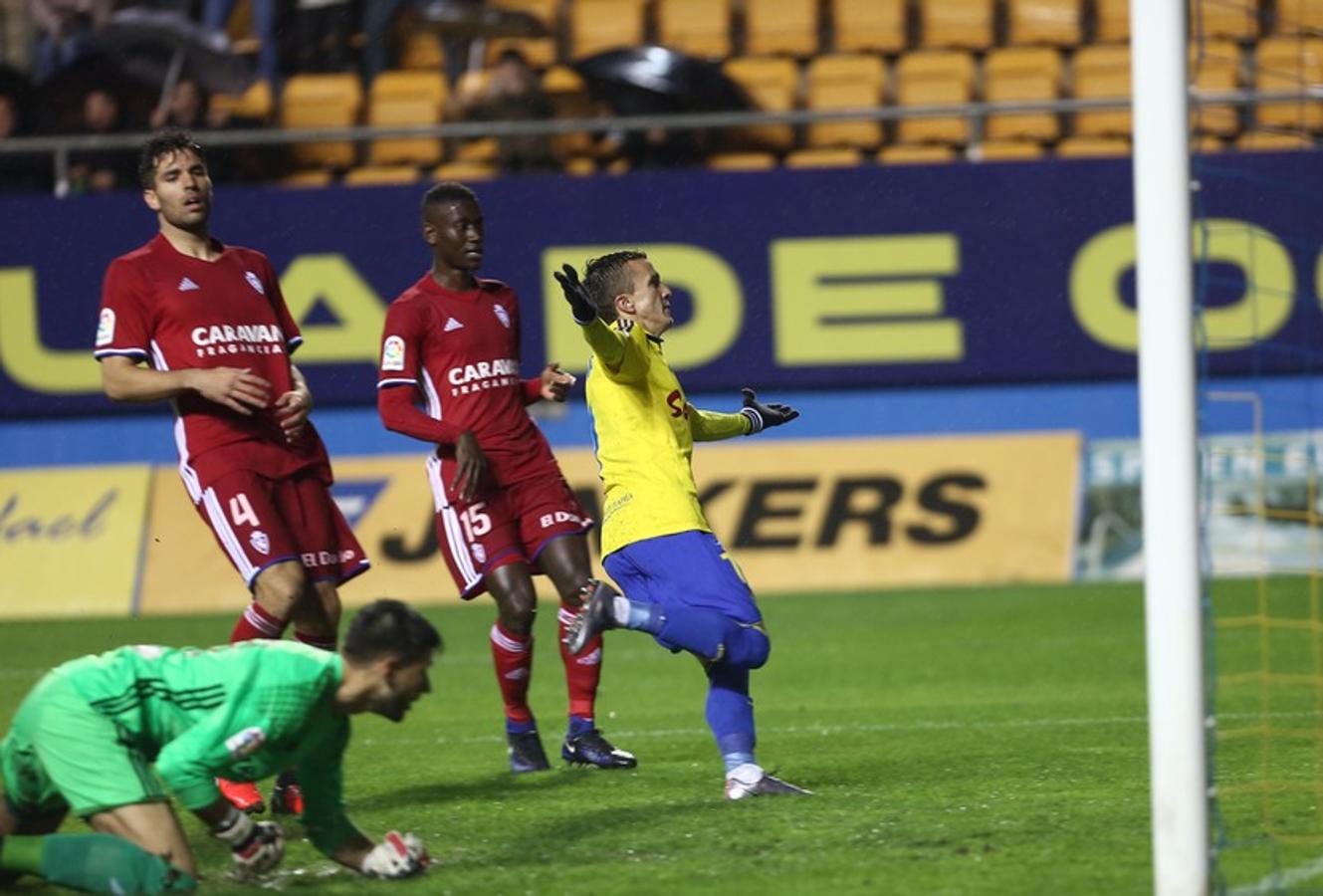 Las imágenes del Cádiz CF- Real Zaragoza