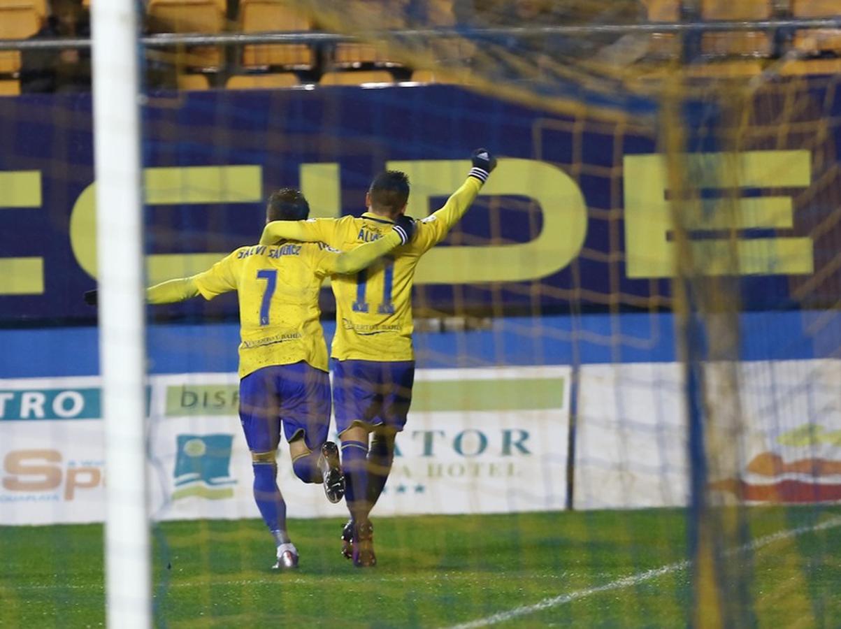 Las imágenes del Cádiz CF- Real Zaragoza