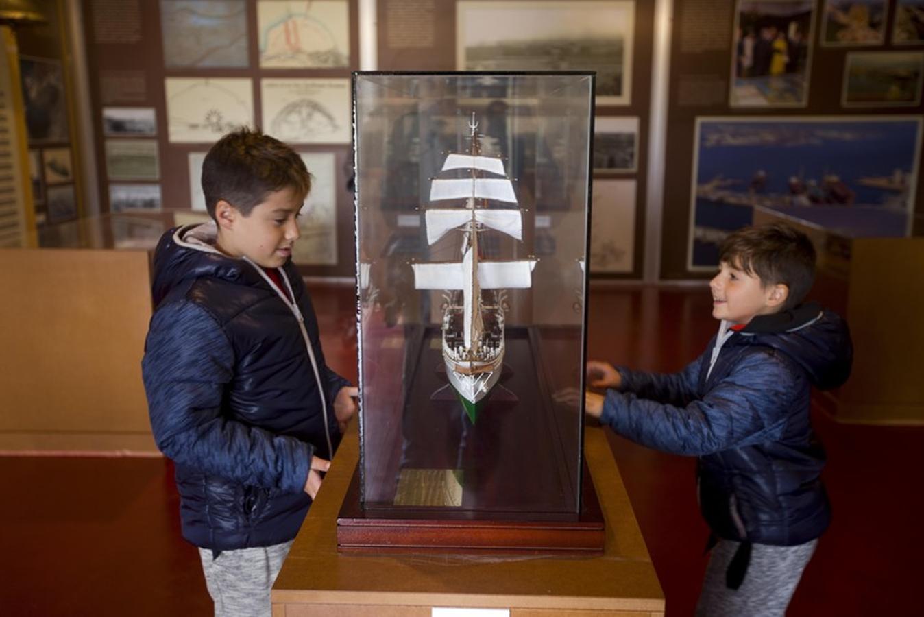 Navantia celebra el 125 aniversario en Cádiz abriendo sus puertas