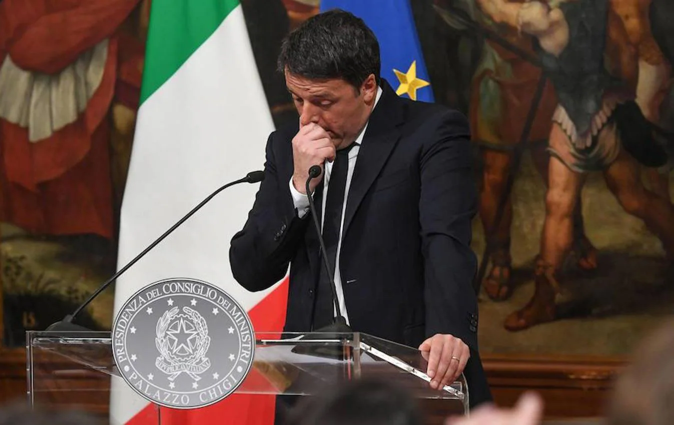 Matteo Renzi, primer ministro de Italia desde 2014, ha anunciado su dimisión tras perder el referéndum constitucional celebrado este domingo