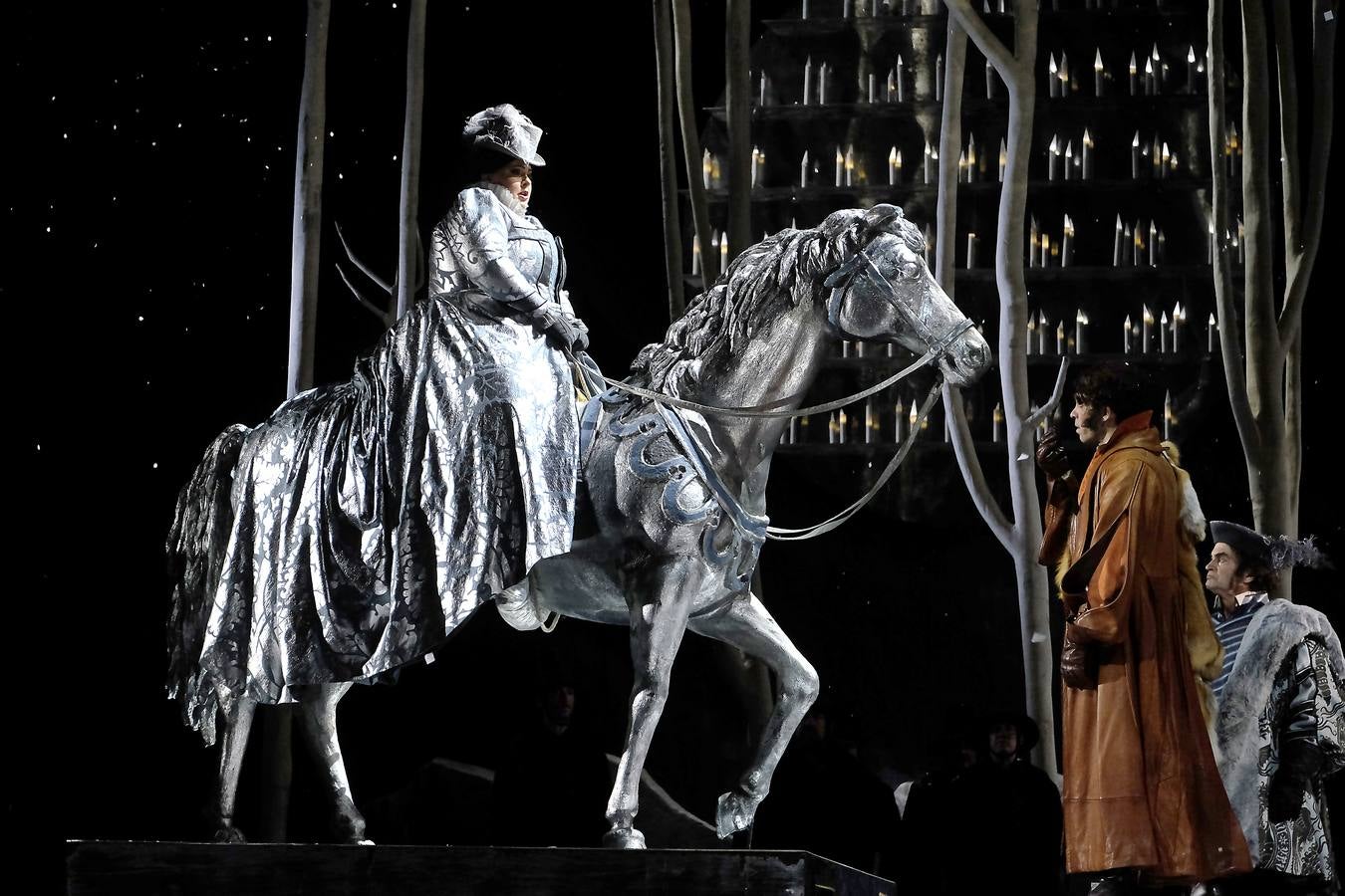 Este lunes se disfrutó de los primeros ensayos de «Anna Bolena», una obra no representada antes en Sevilla