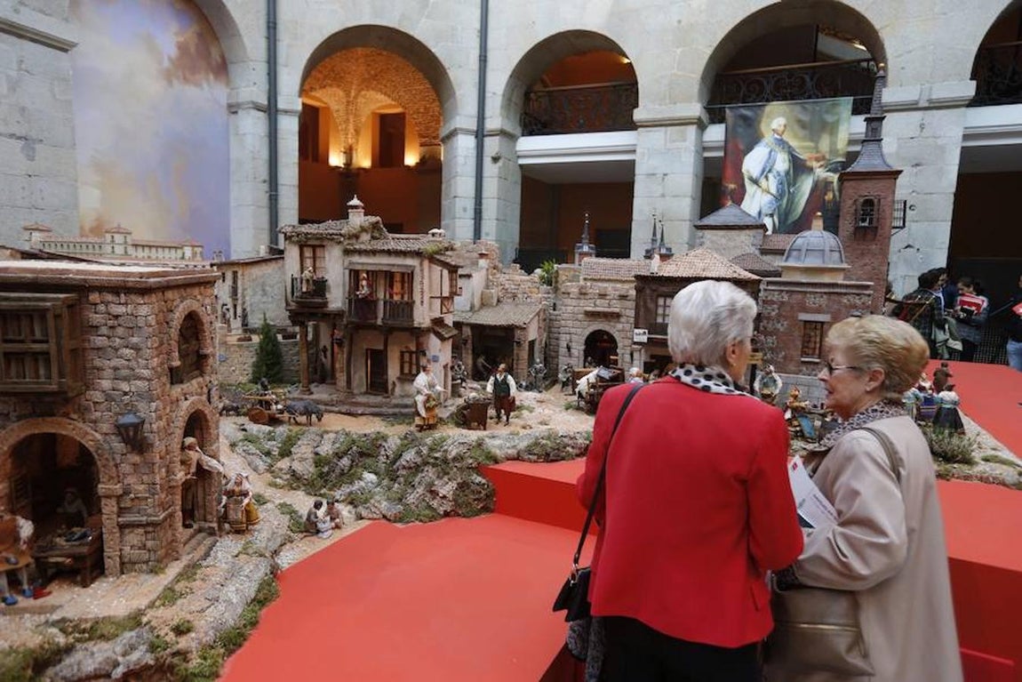 Un paseo por el Madrid de Carlos III, en el belén de Sol