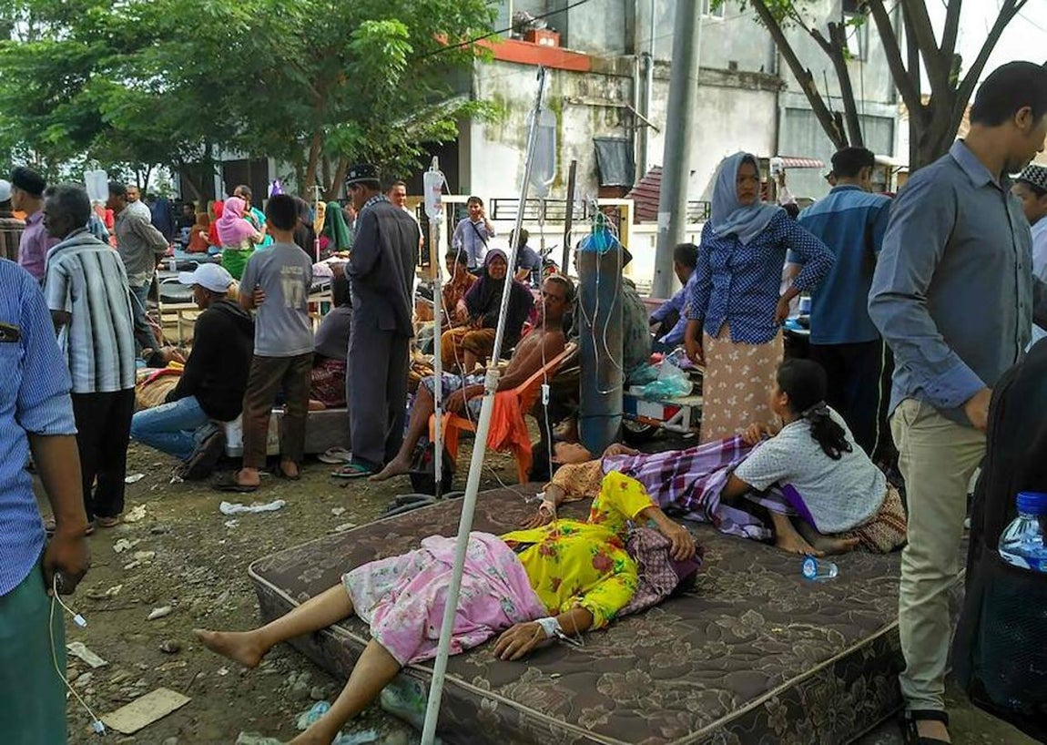 Los destrozos que ha causado en Indonesia el terremoto de 6,5