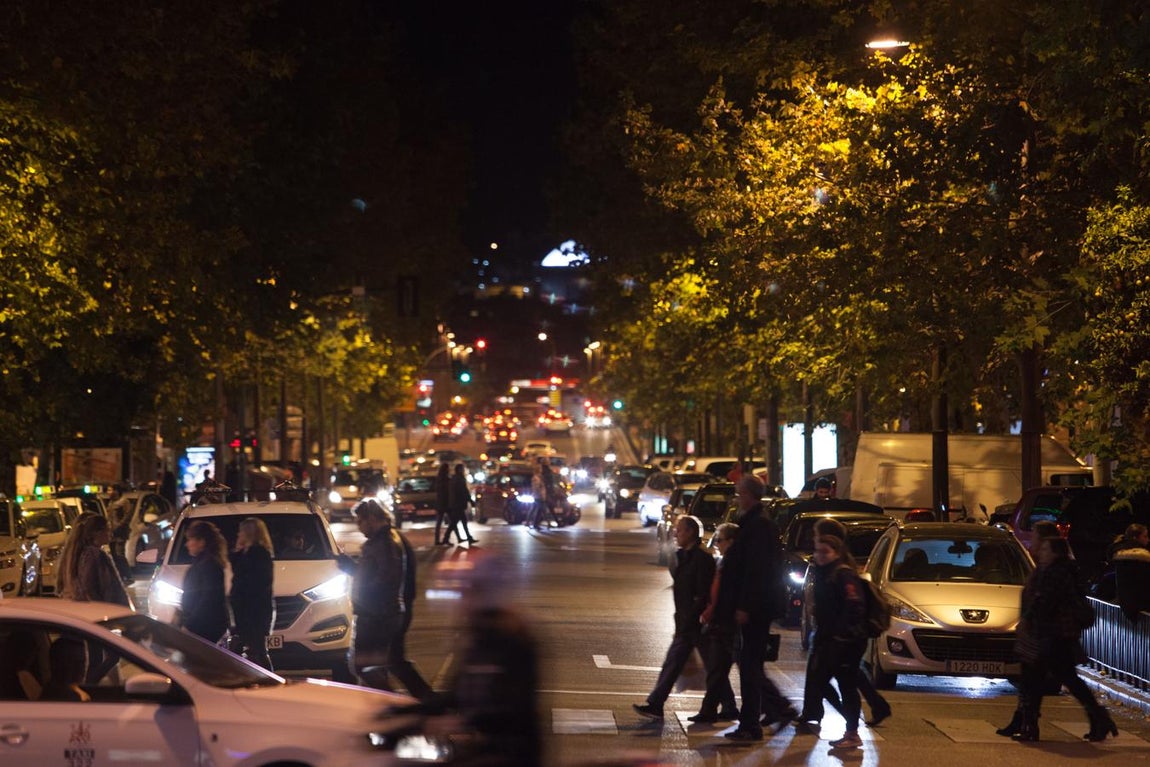 Un viernes de compras navideñas en Córdoba, en imágenes