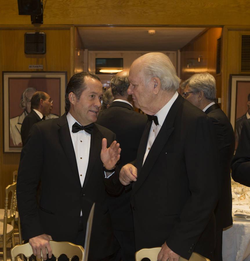 Escotet y Etcheverría en ABC.. 