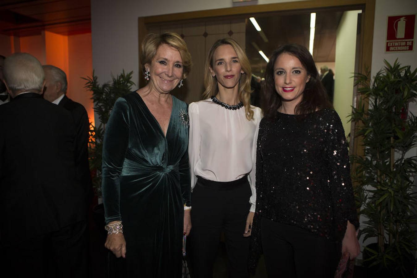 Esperanza Aguirre, Cayetana Álvarez de Toledo y Andrea Levy. 