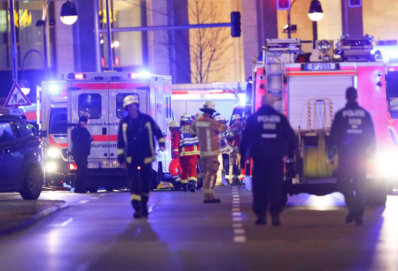 Detenido un sospechoso por la irrupción de un camión en un mercado navideño de Berlín