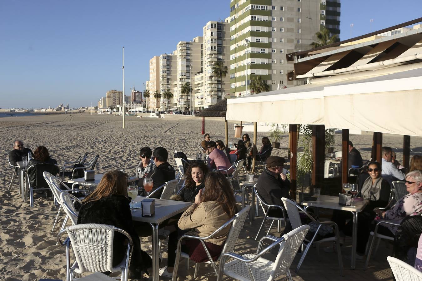 El sol acompaña la Navidad en Cádiz