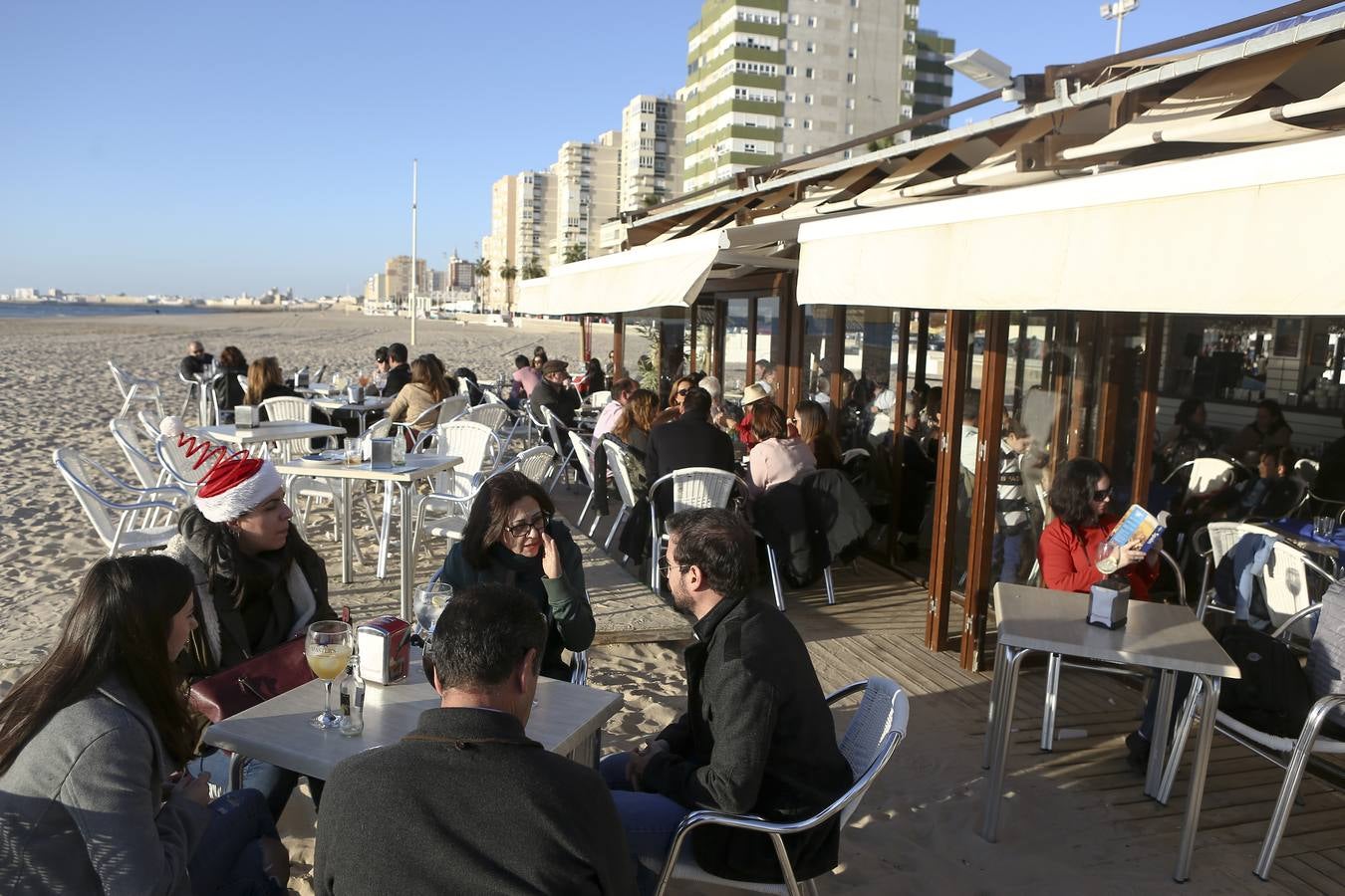 El sol acompaña la Navidad en Cádiz