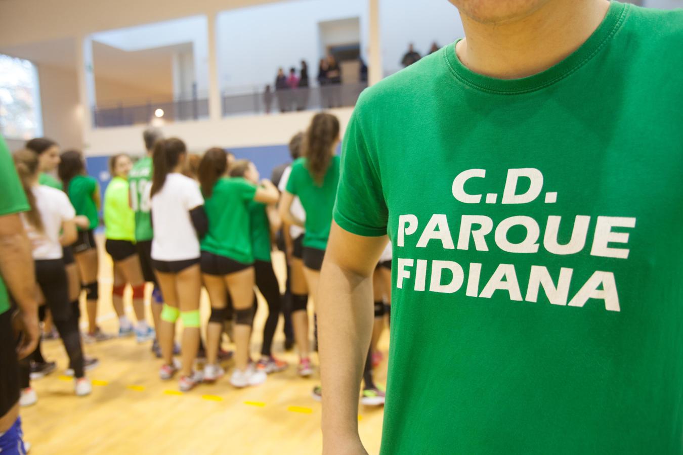 Primer día de actividad real en el polideportivo de Fidiana, en imágenes