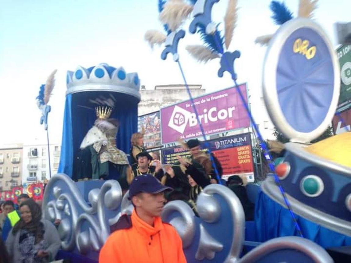 FOTOS: El paso de los Reyes Magos por las ciudades de la Bahía