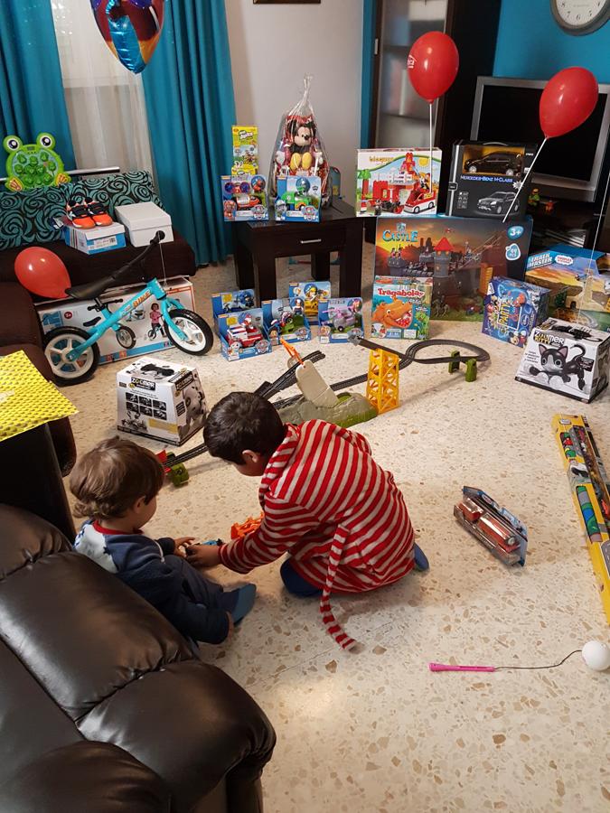 Y por fin llegaron a todas las casas