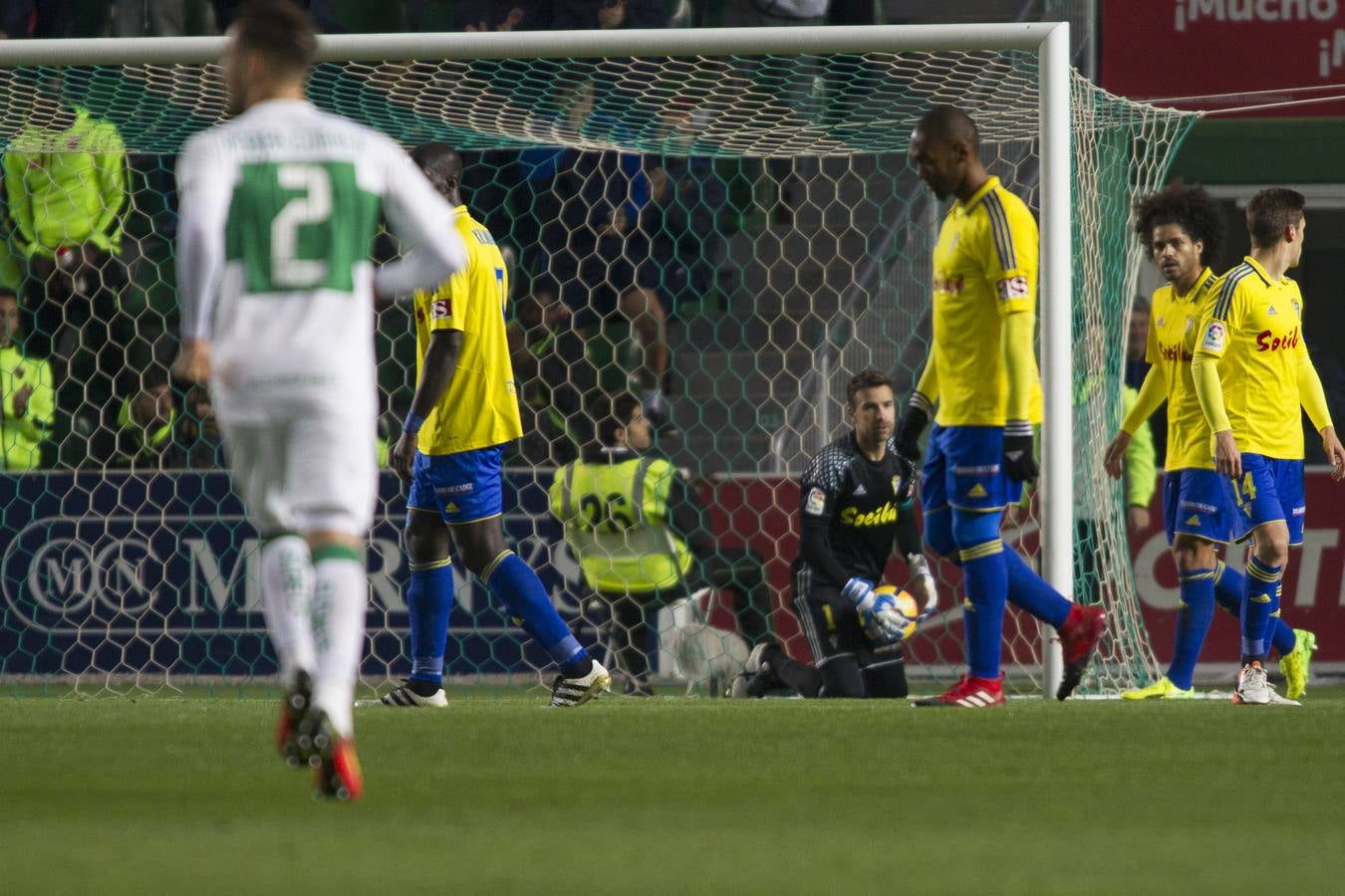 El Cádiz C.F. gana en Elche (2-3)