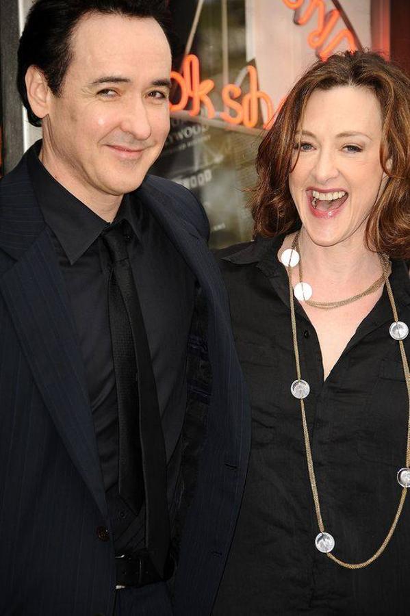 Joan y John Cusack. 