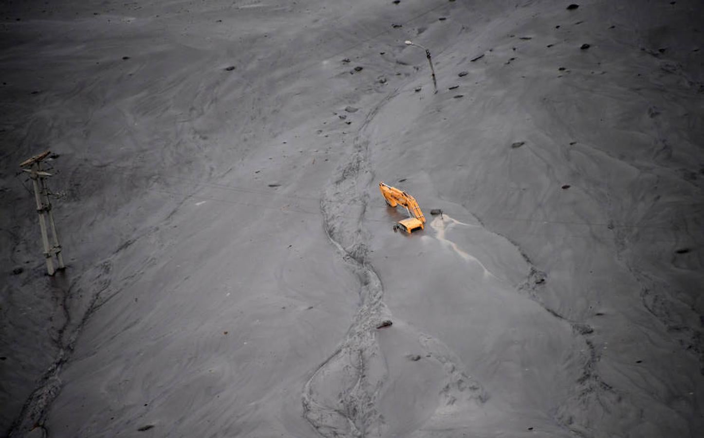 Un descomunal alud de tierra obliga a suspender la novena etapa del Dakar