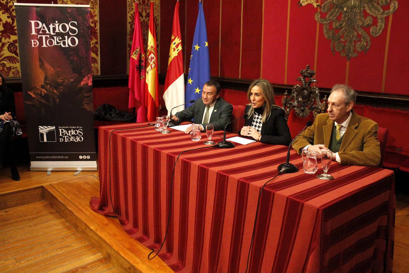 Andrés León, Milagros Tolón y José María González Cabezas. 