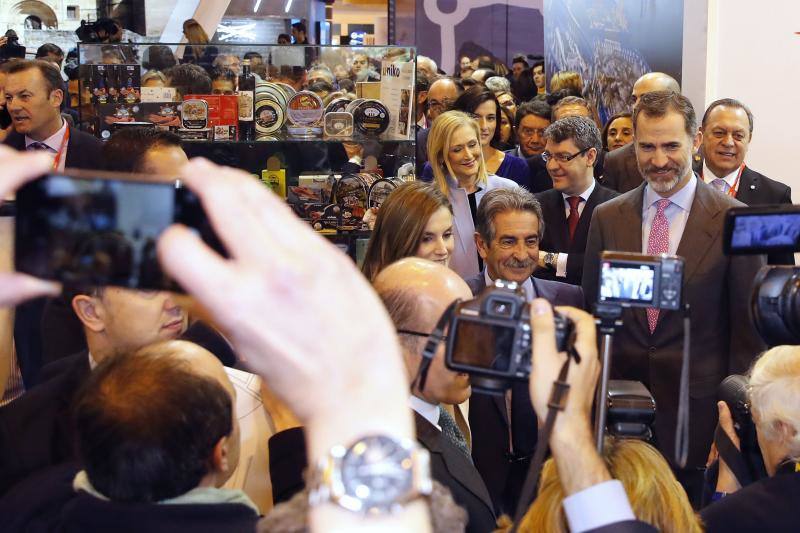 Los Reyes inauguran Fitur