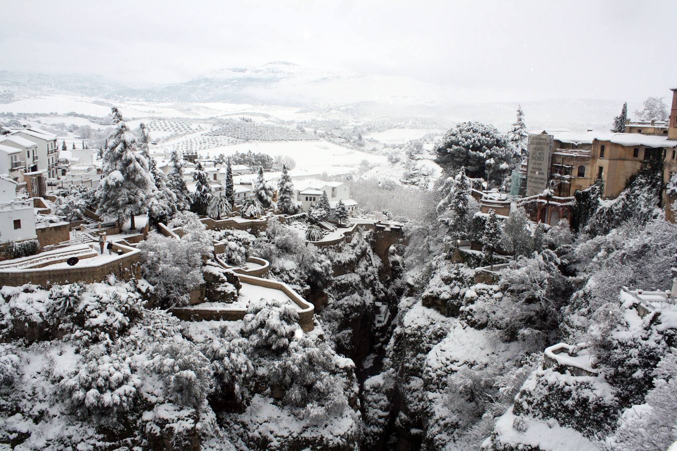 La nieve deja espectaculares estampas de Ronda y Antequera