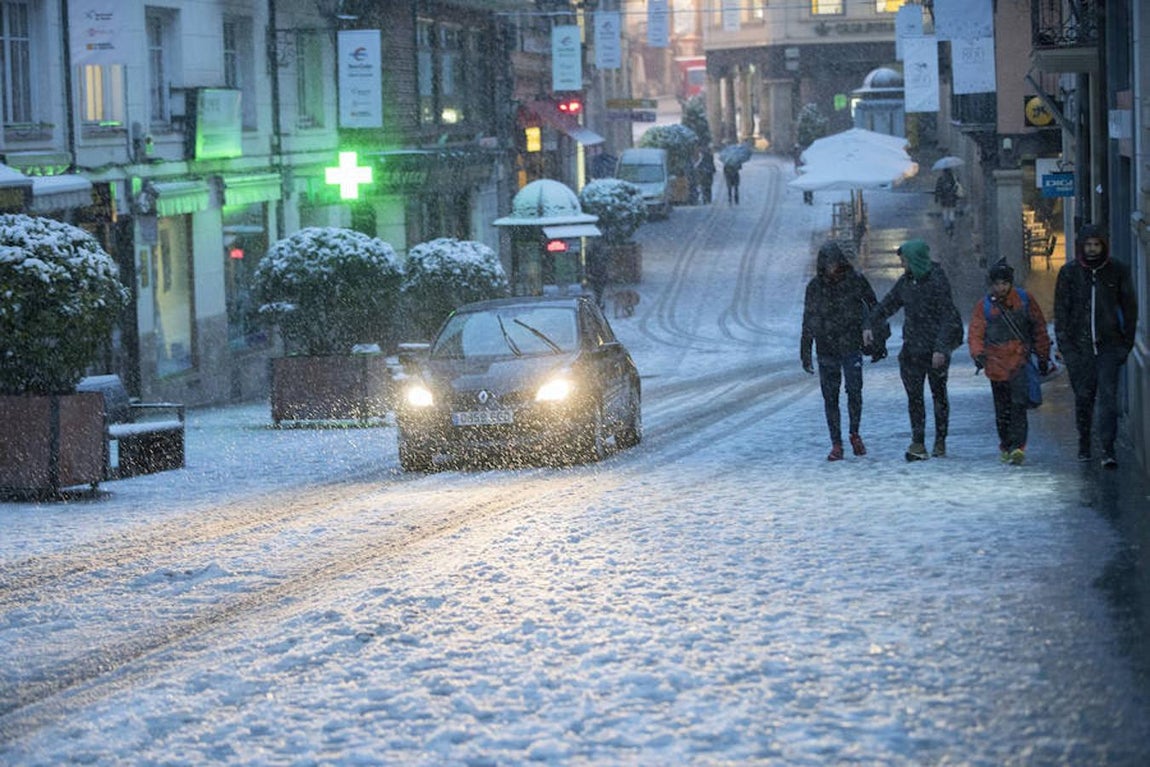 Teruel: este viernes 20 de enero, amanecía cubierto por un manto blanco. 