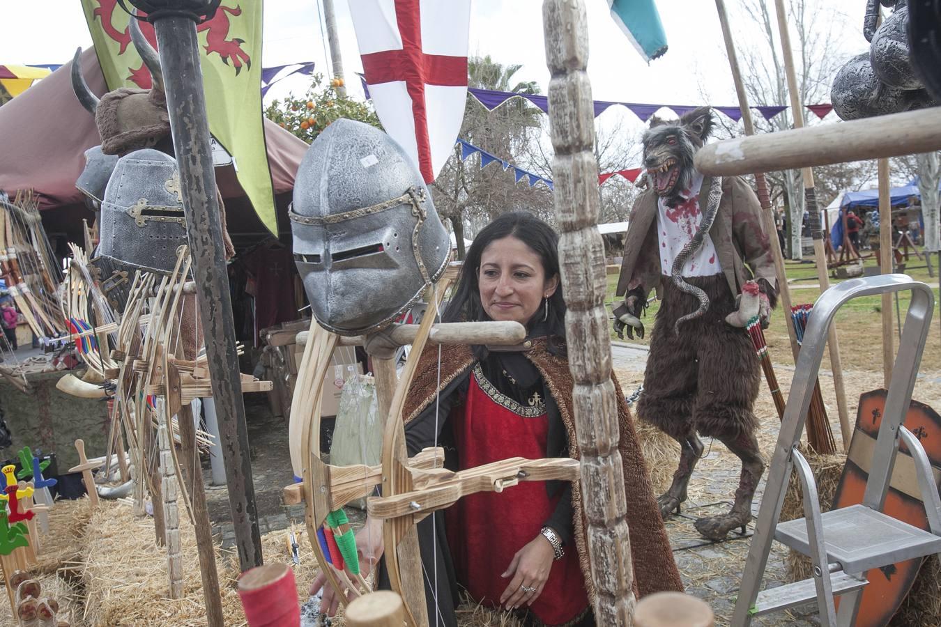 La primera jornada del mercado medieval, en imágenes