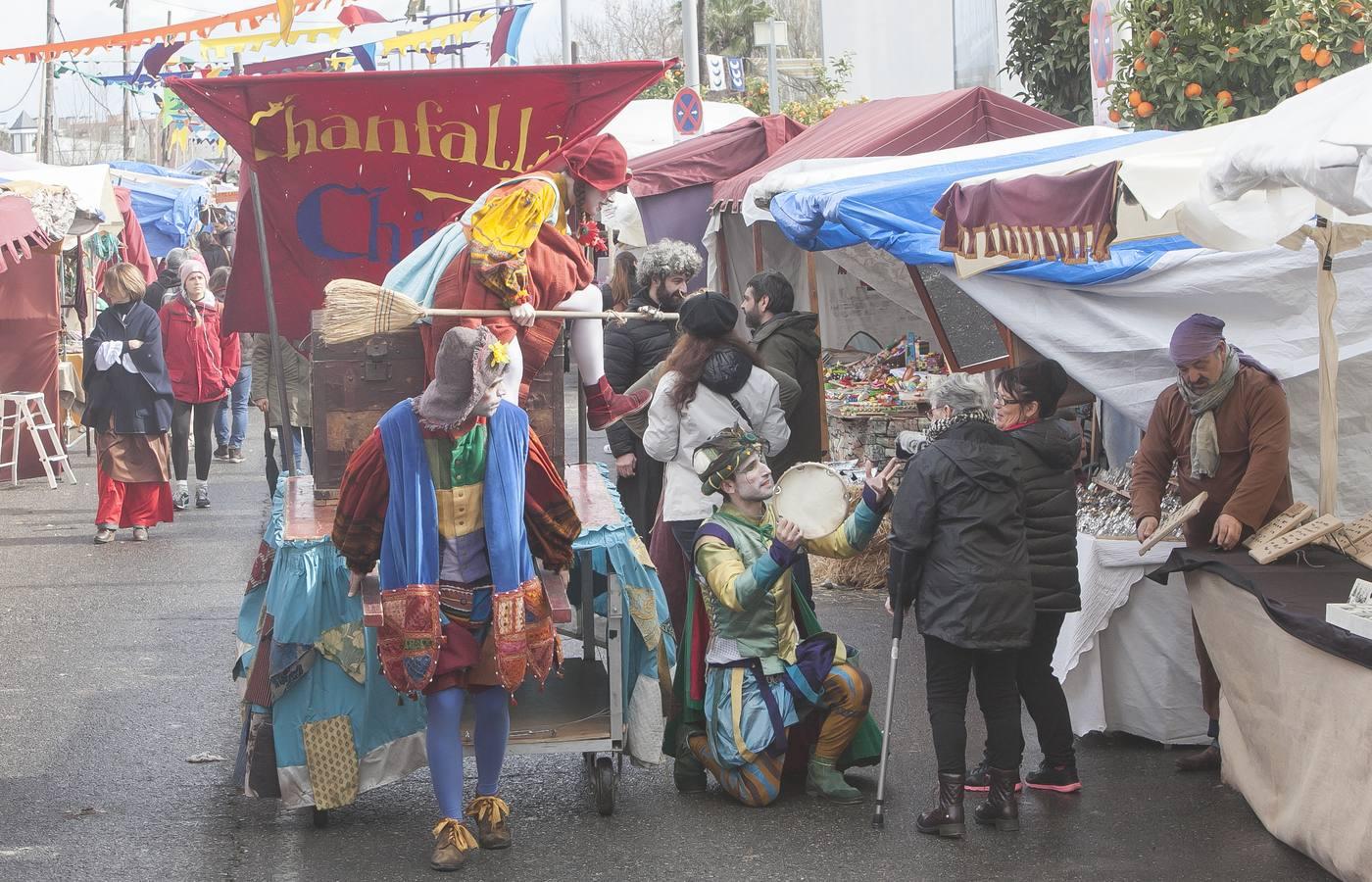 La primera jornada del mercado medieval, en imágenes