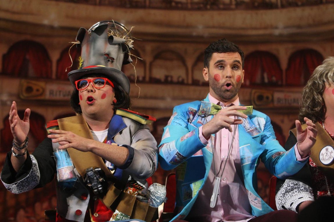 Fotos: Chirigota Los del lado oscuro... Cai!