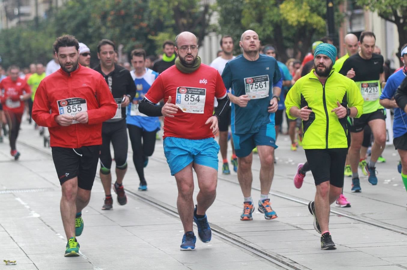 ¿Has corrido la Media Maratón de Sevilla? ¡Búscate en las imágenes!