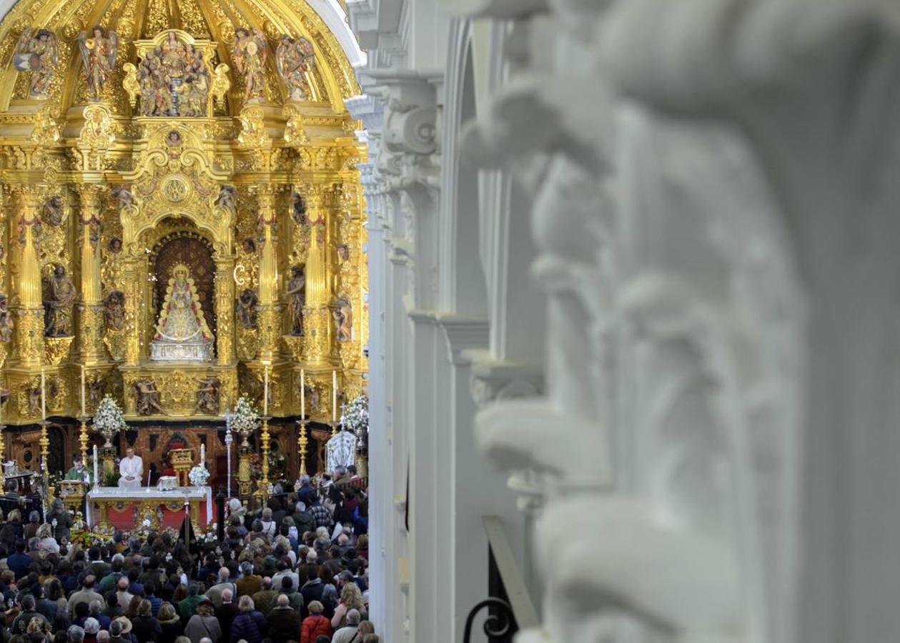 La peregrinación extraordinaria a la aldea de El Rocío, en imágenes