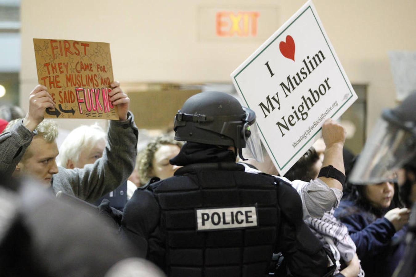 Trump también ha ordenado que se frenen todas las acogidas de refugiados durante 120 días. En la imagen, el aeropuerto de Portland. 