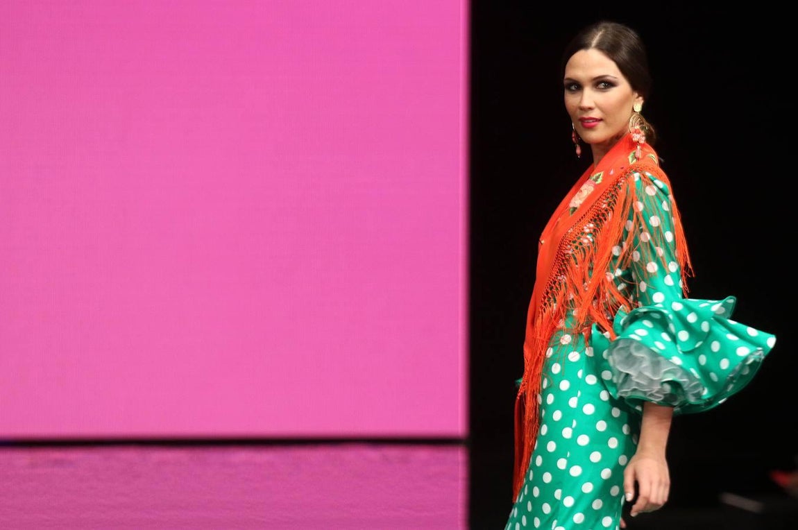 Primeros desfiles del salón de moda flamenca, SIMOF 2017