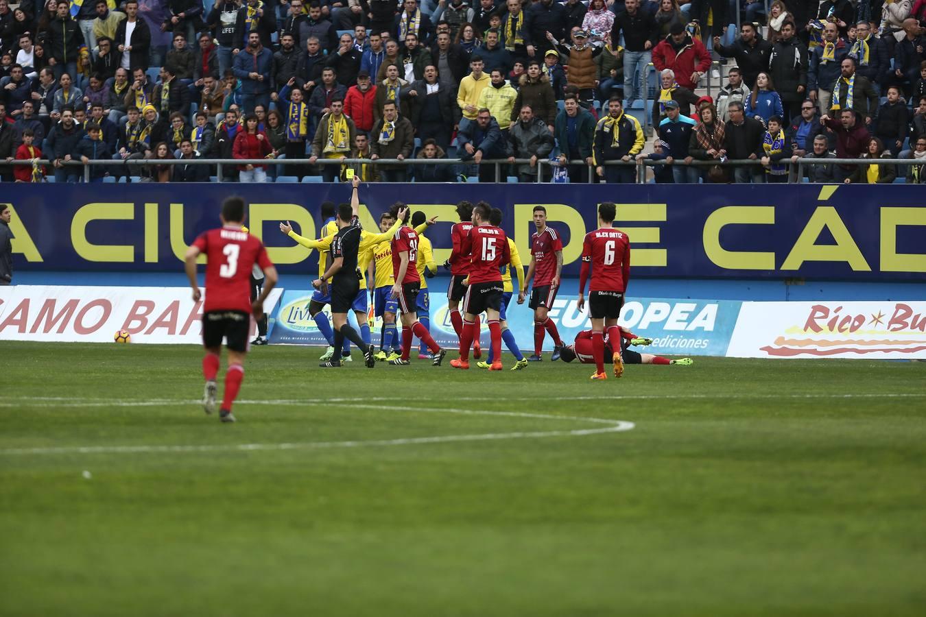 Cádiz C.F. - Mirandés (2-1)