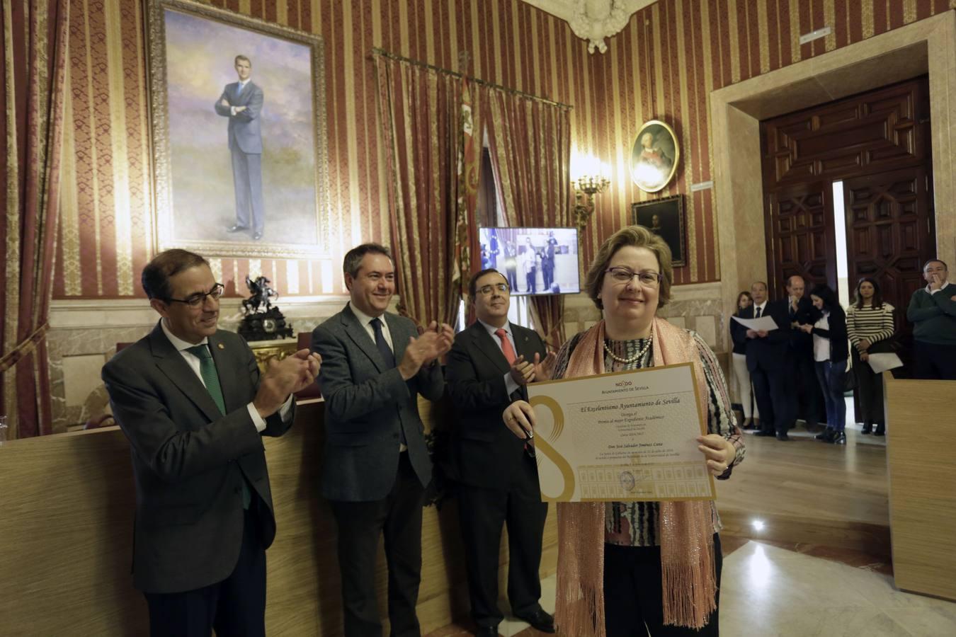 Homenaje a los universitarios con las mejores notas de Sevilla