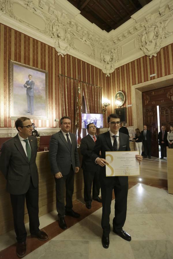 Homenaje a los universitarios con las mejores notas de Sevilla