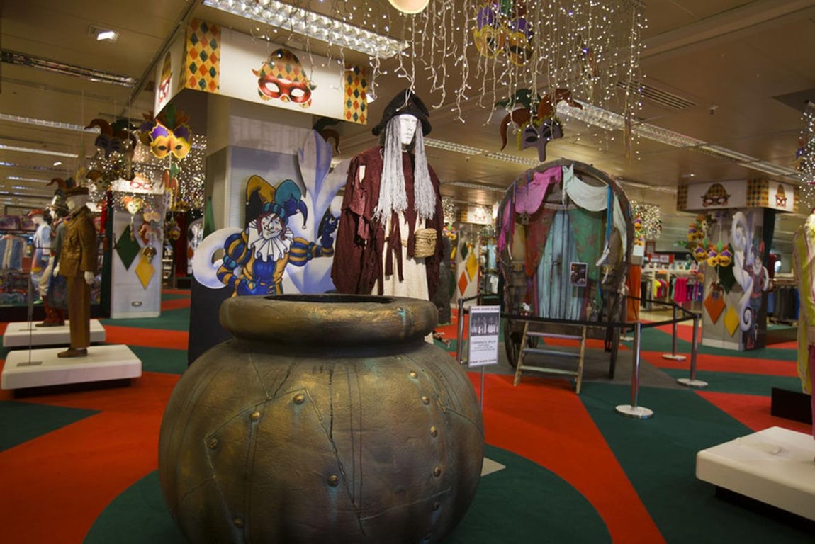 Exposición sobre Carnaval en el Corte Inglés Bahía de Cádiz