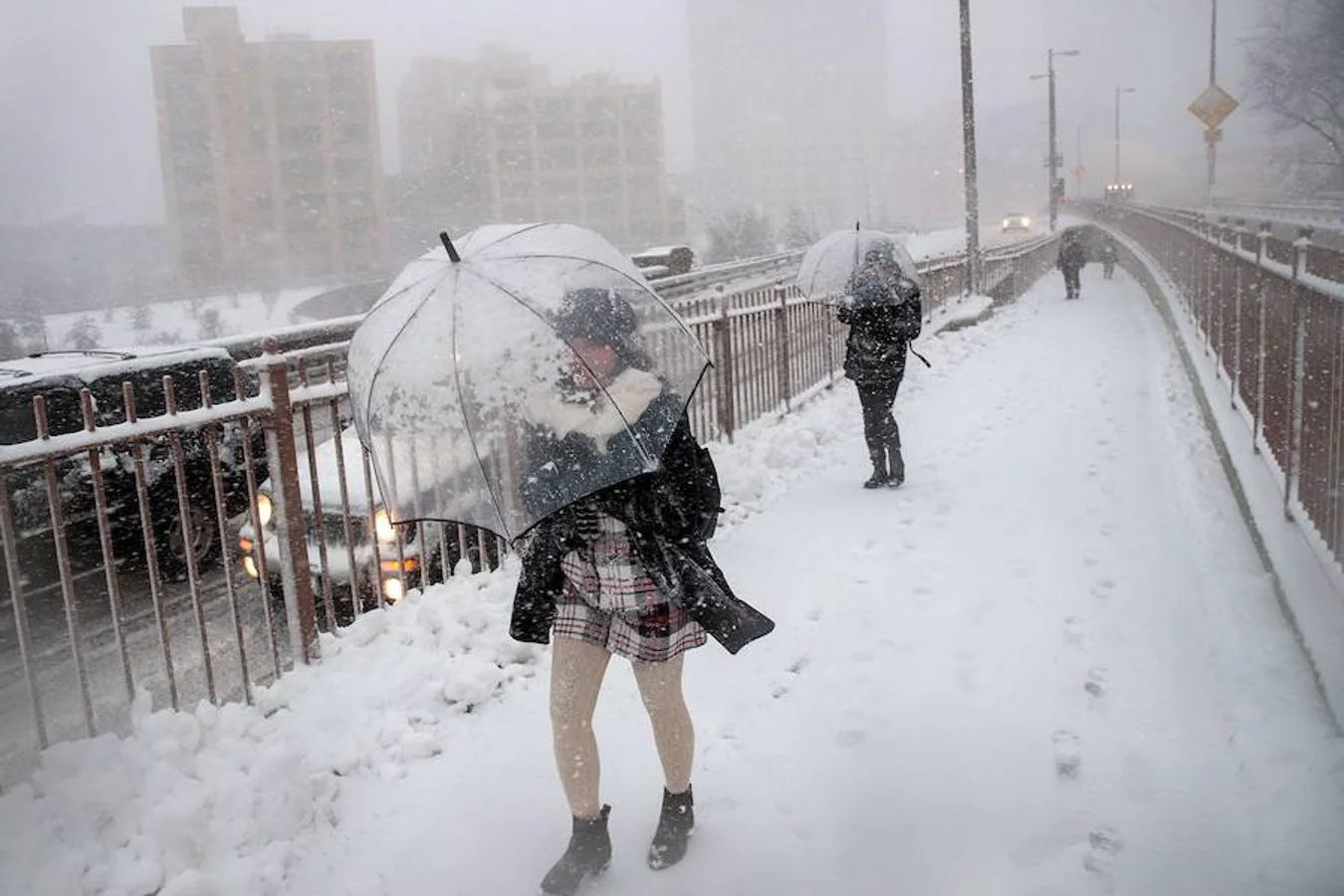 La nevada ha sido especialmente intensa a primera hora de la mañana. AFP