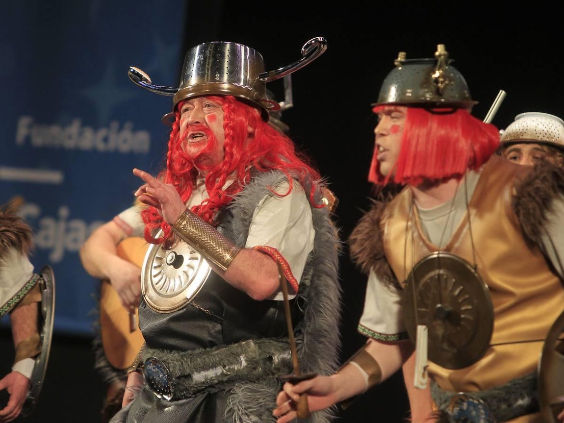 Fotos: Chirigota Los de Cádiz norte