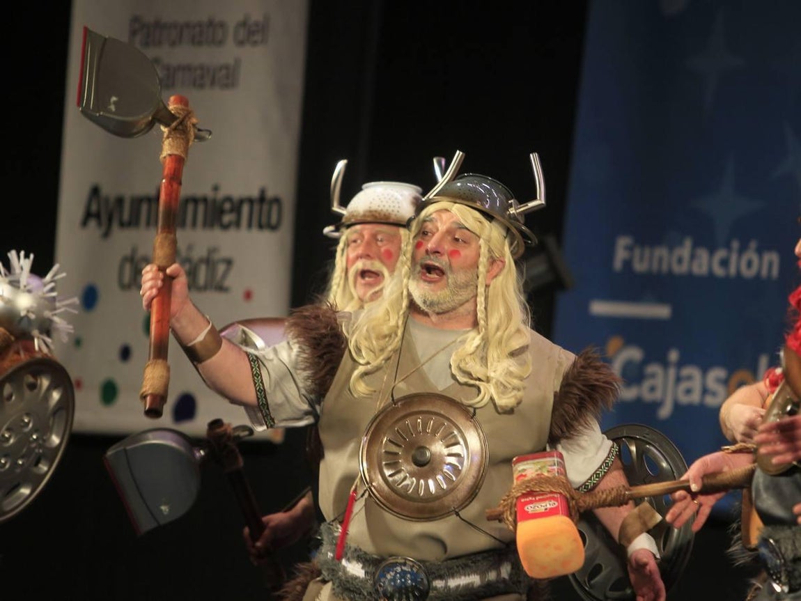 Fotos: Chirigota Los de Cádiz norte