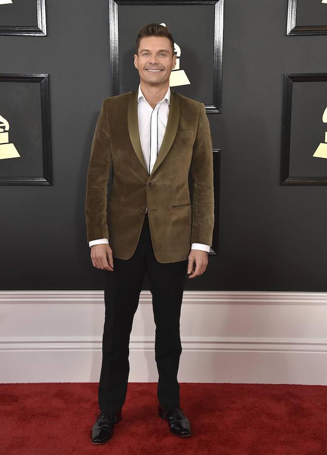 El presentador Ryan Seacret, en la alfombra roja de los Grammy 2017. 