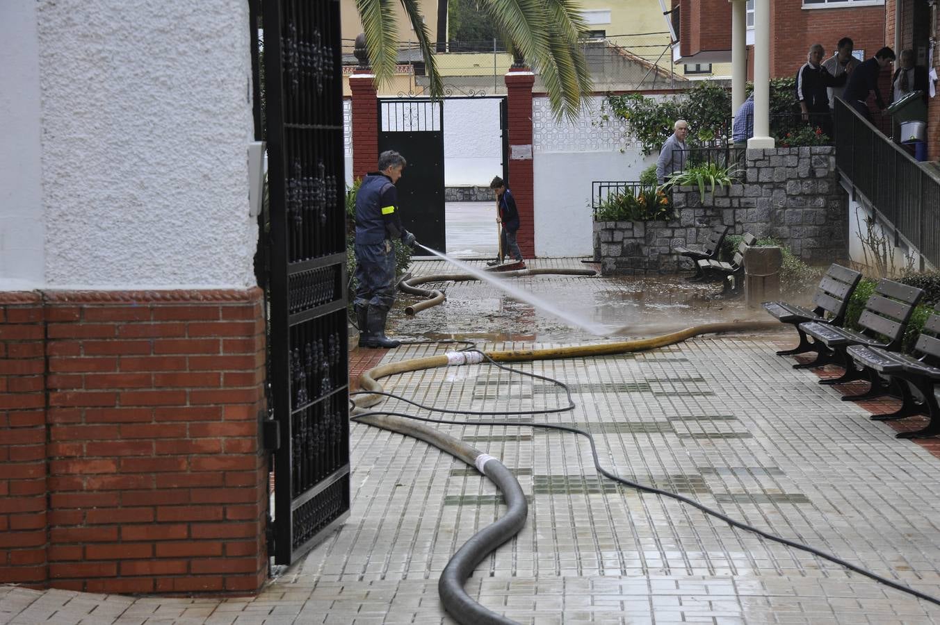 Una tormenta barre Málaga este domingo