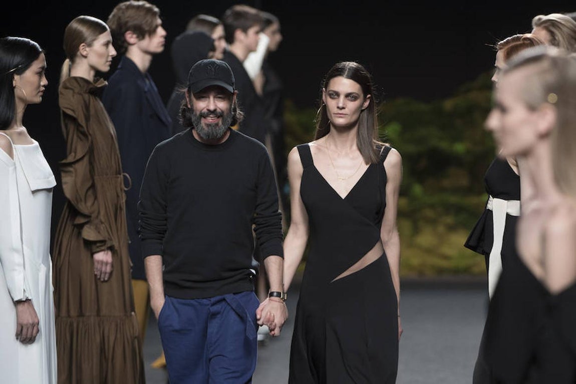 Juanjo Oliva: Una coleción sin género y sin tiempo