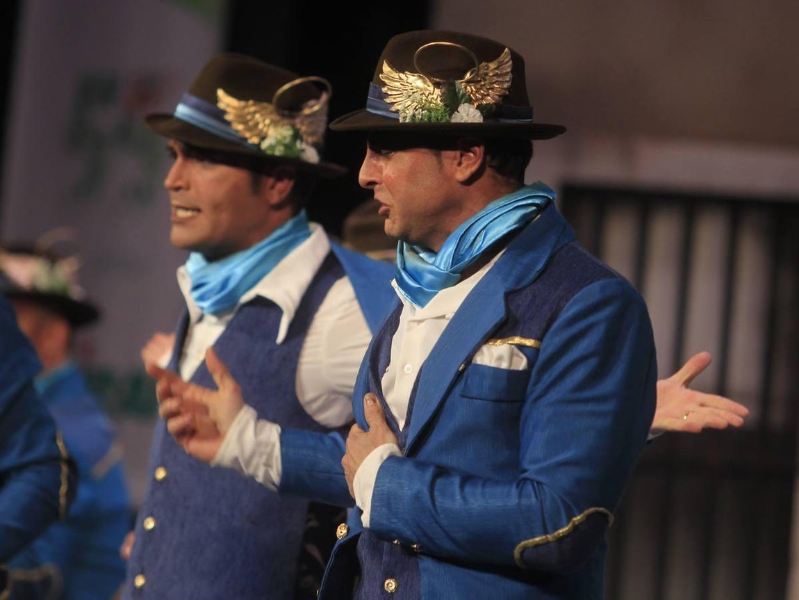 Fotos: Comparsa El ángel de Cádiz. COAC 2017